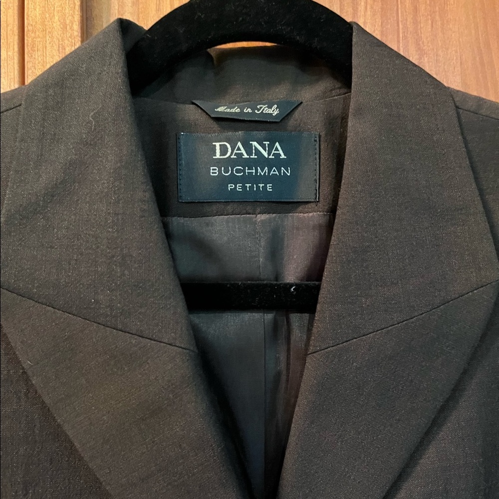 Dana Buchman brown blazer - Picture 4 of 11